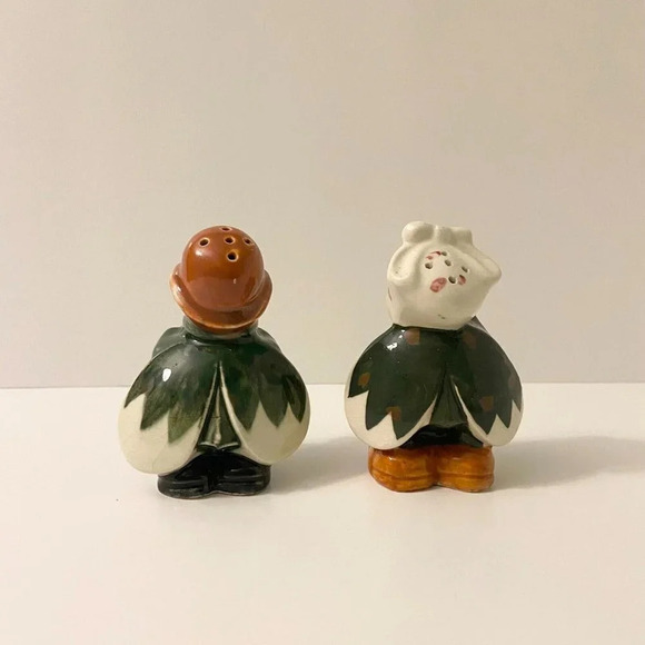 Vintage Ceramic Love Bug Ladybug Salt and Pepper Shakers 4 Inch Anthropomorphic - Picture 3 of 15